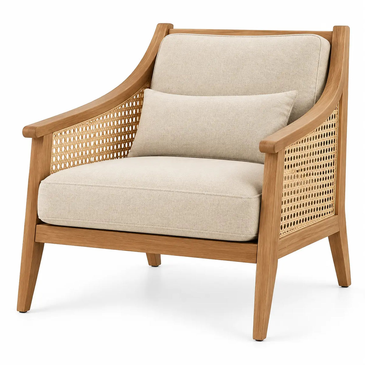 Fauteuil beige à dossier incliné et accoudoirs ajourés